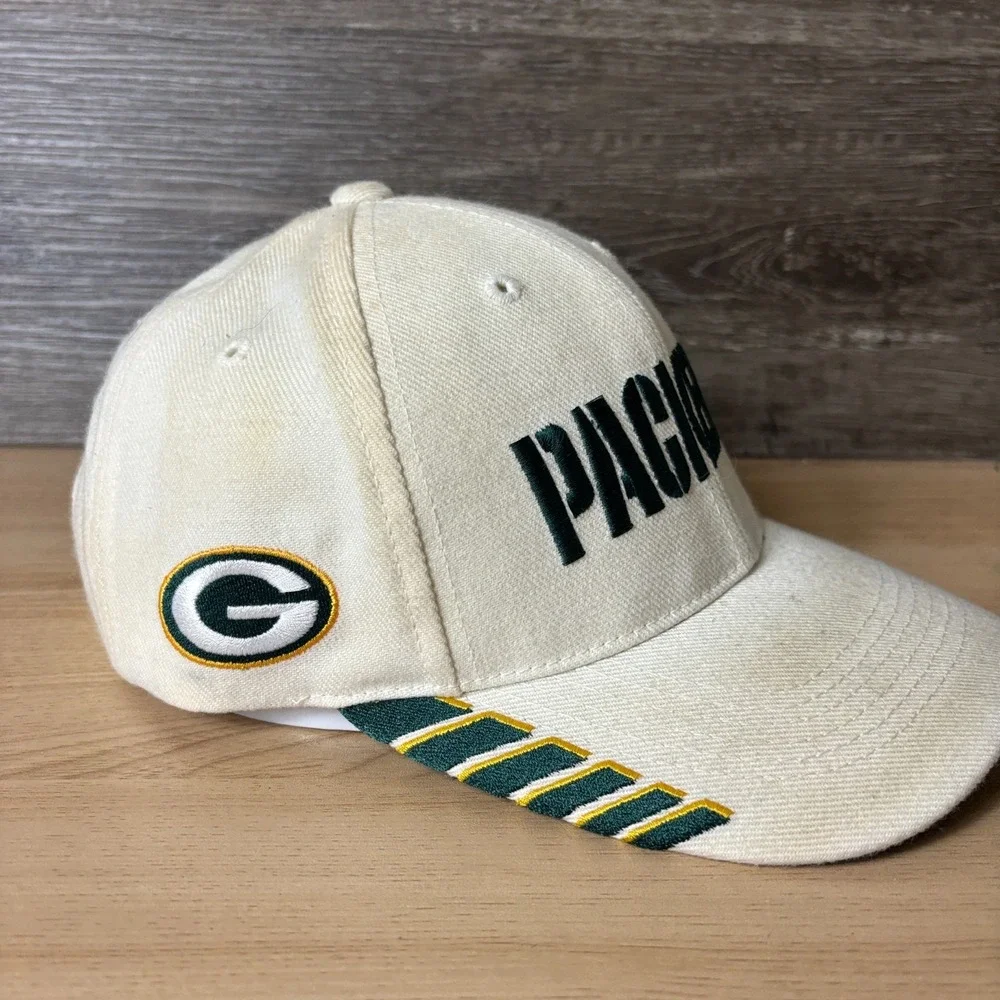 Vintage Green Bay Packers Hat Strap Back White Sports Specialties NFL Football